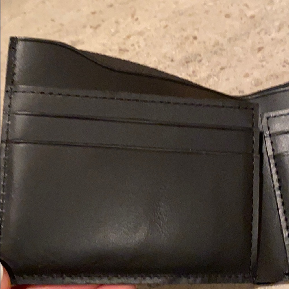 LAST ONE: NWT: J. Crew black leather men’s wallet. - Picture 5 of 6